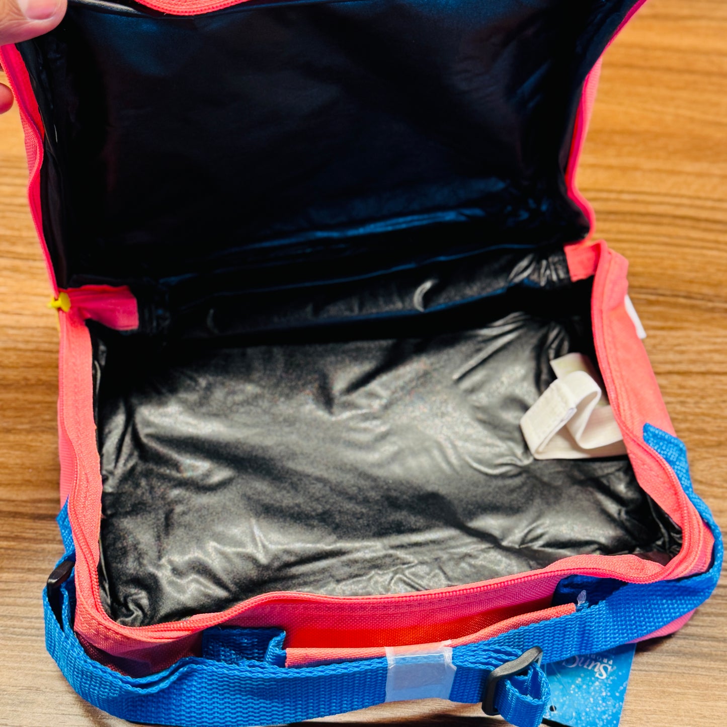 Insulated Lunch Tote With Strap (ISO)