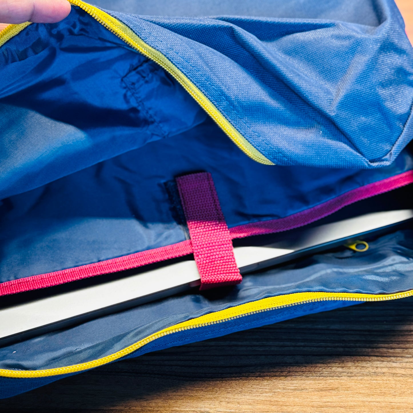 Shoulder Bag W/ Laptop Compartment & 2 Other Compartments & Mobile Phone Pocket (FCM)