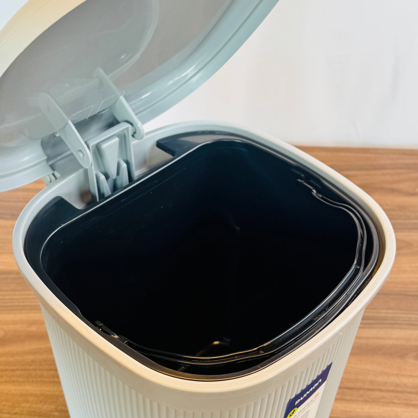 Hiva Large Dustbin 157